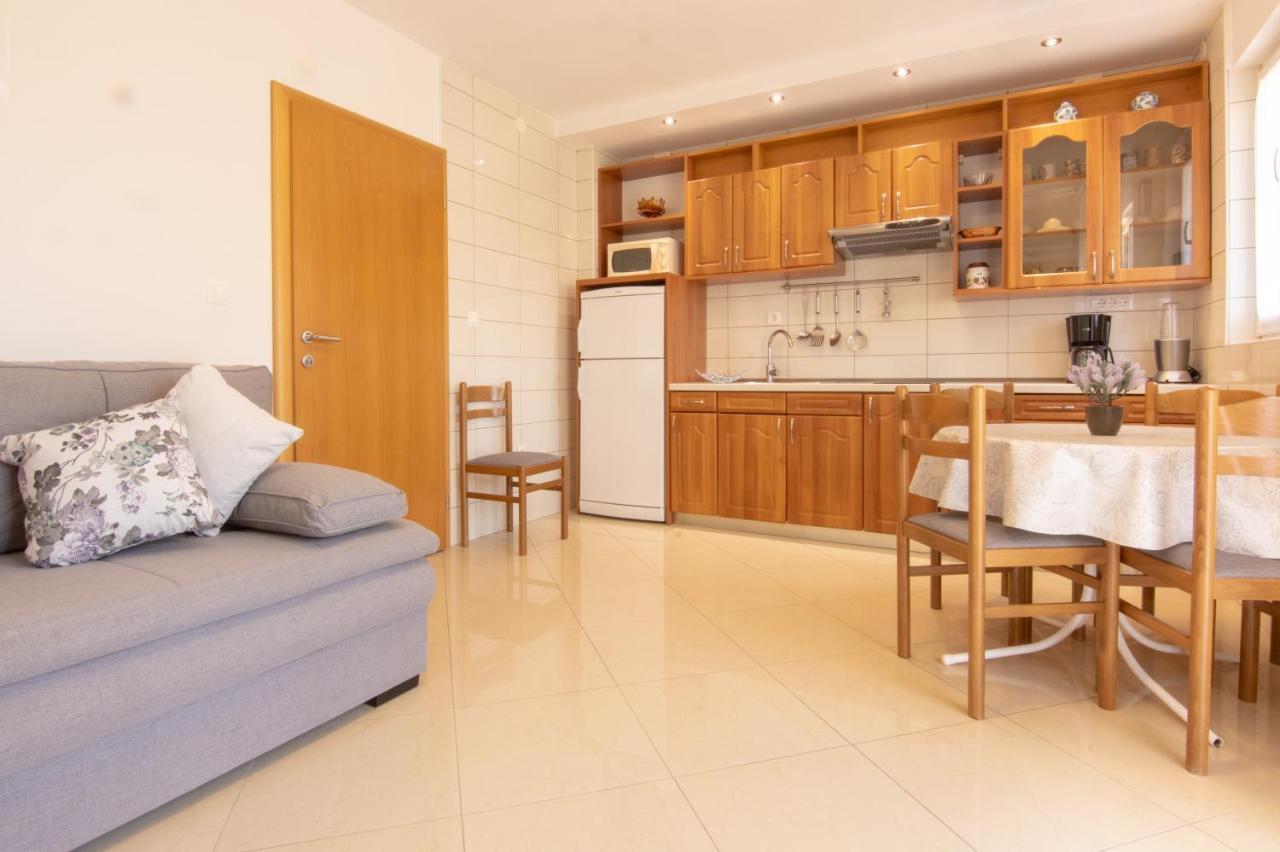 Apartments Baskovic Проманья Экстерьер фото