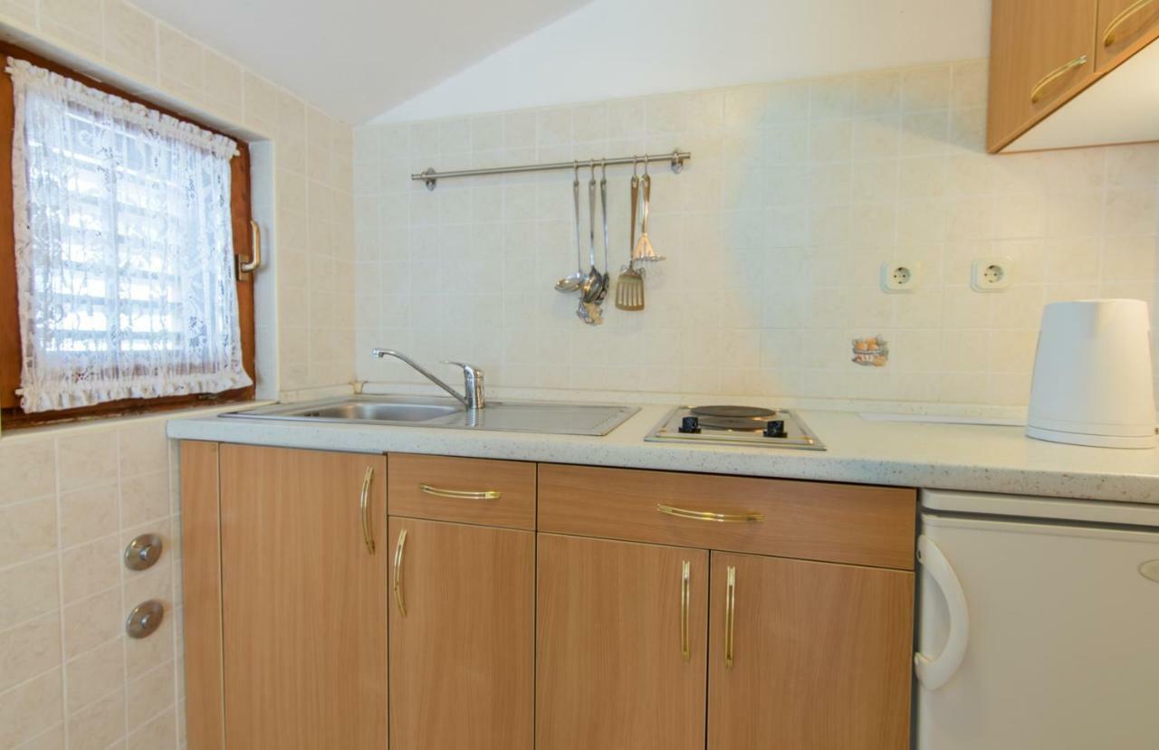 Apartments Baskovic Проманья Экстерьер фото